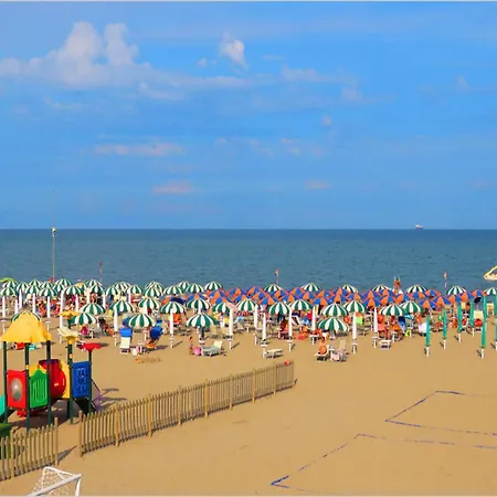 Apartament Elegant Apartment Near The Beach - Beahost *