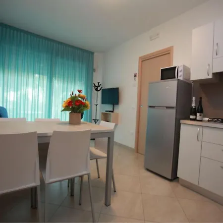 Apartment Elegant Near The Beach-beahost *