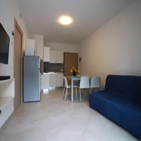 Apartment Elegant Near The Beach-beahost